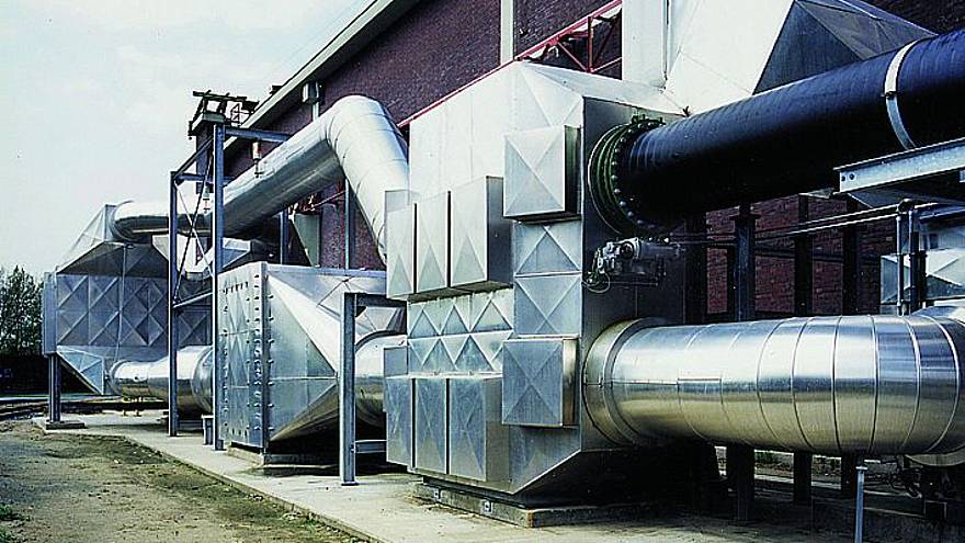 Steuler Equipment Engineering develops equipment for flue gas DeNOx plants, which splits the hazardous nitrogen oxides into the natural parts of air